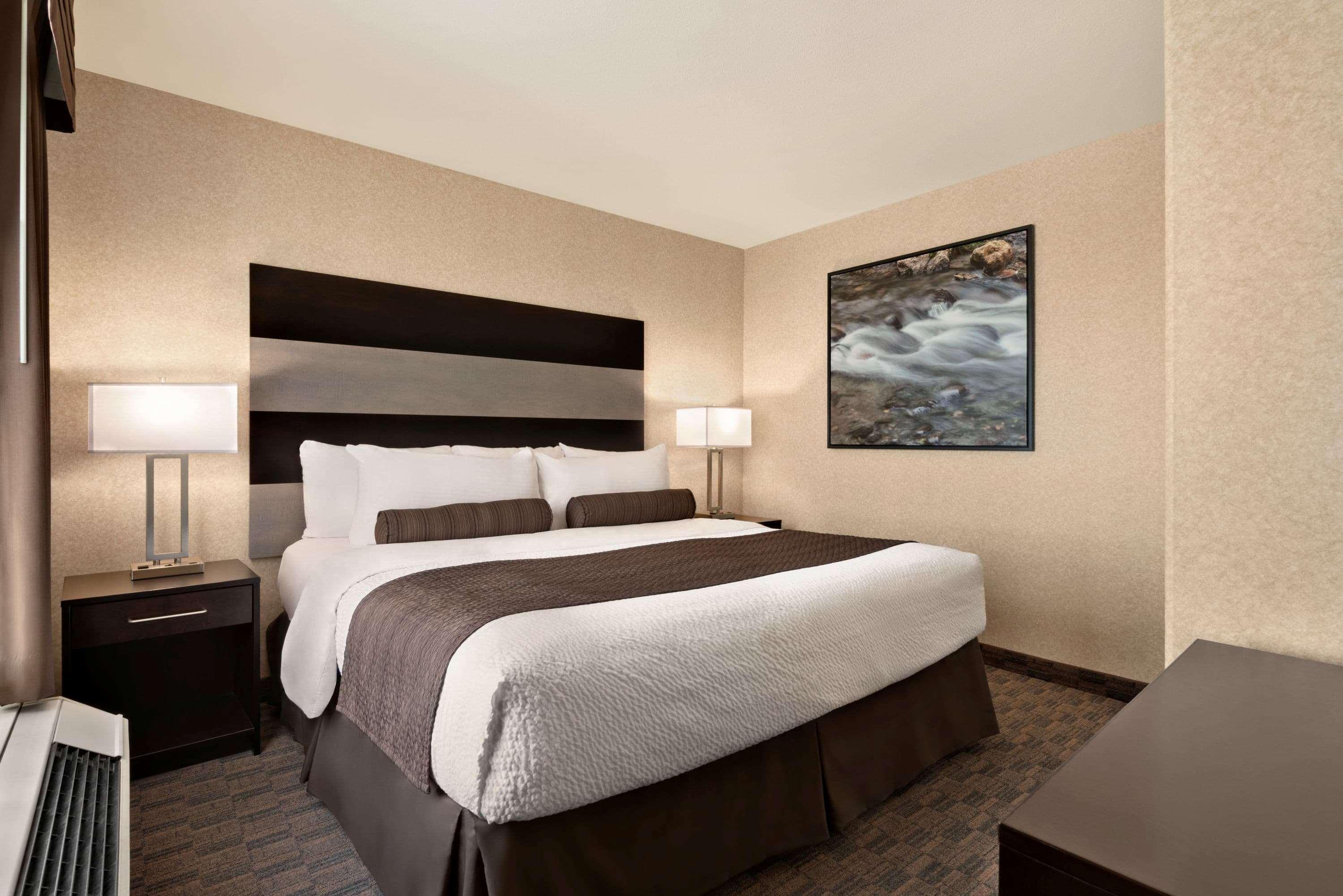 Days Inn By Wyndham Saskatoon Exterior photo